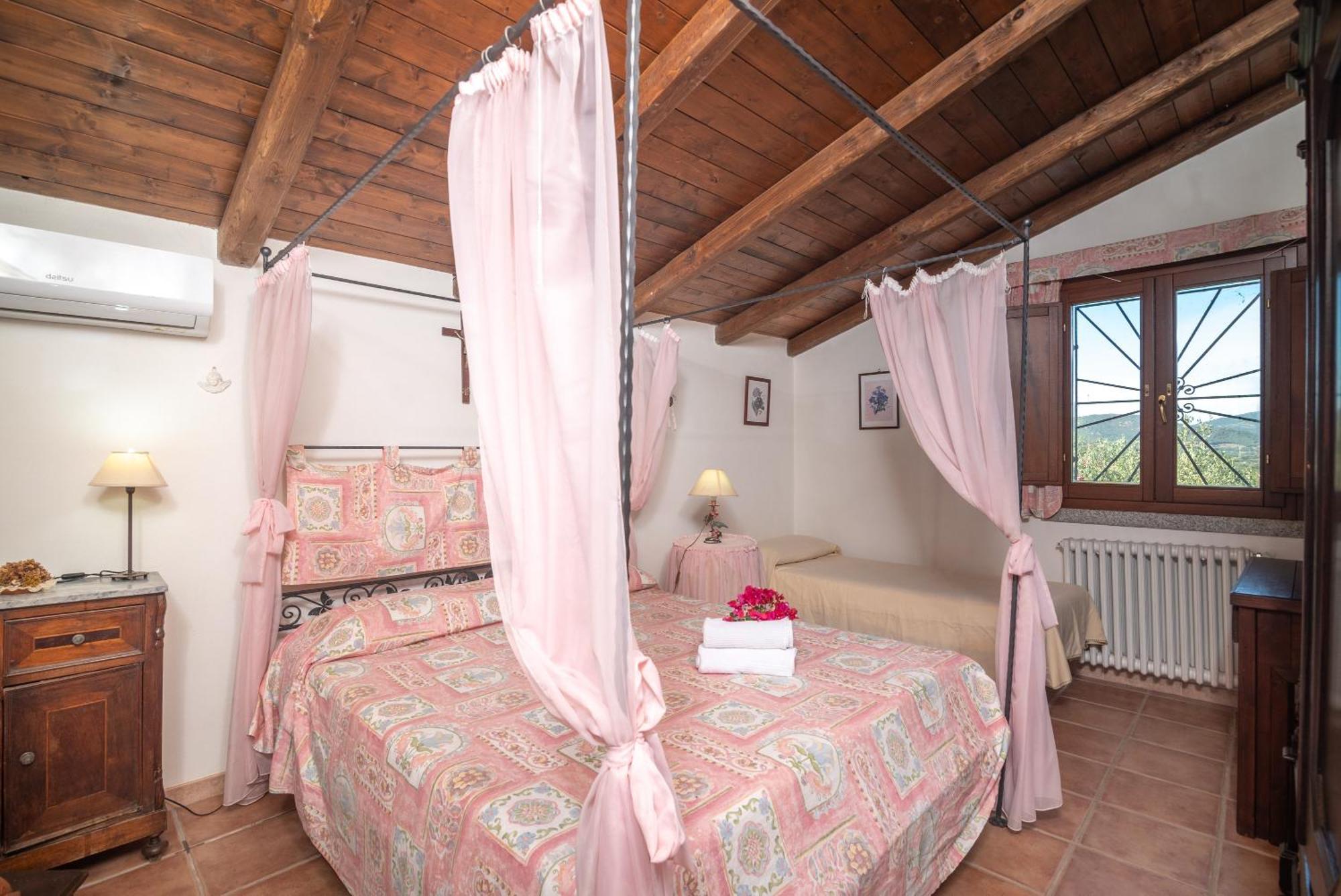 Villa Peditoltu Olbia Exteriör bild
